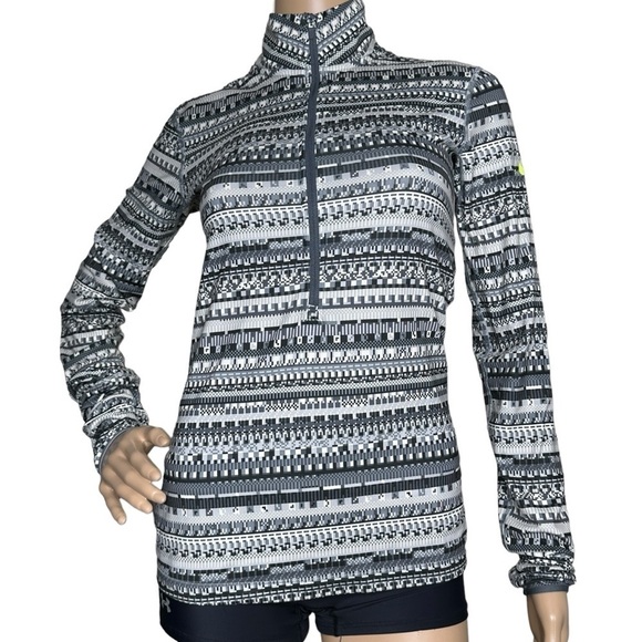 Nike Pro warm 8 bit 1/2 zip training top, small - Picture 1 of 7